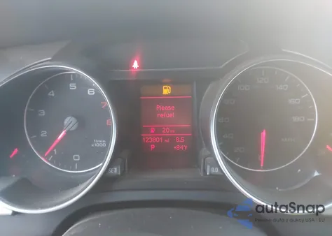 2011 Audi A5 2.0T Premium из США, поврежденный, VIN WAULFAFR2BA069757